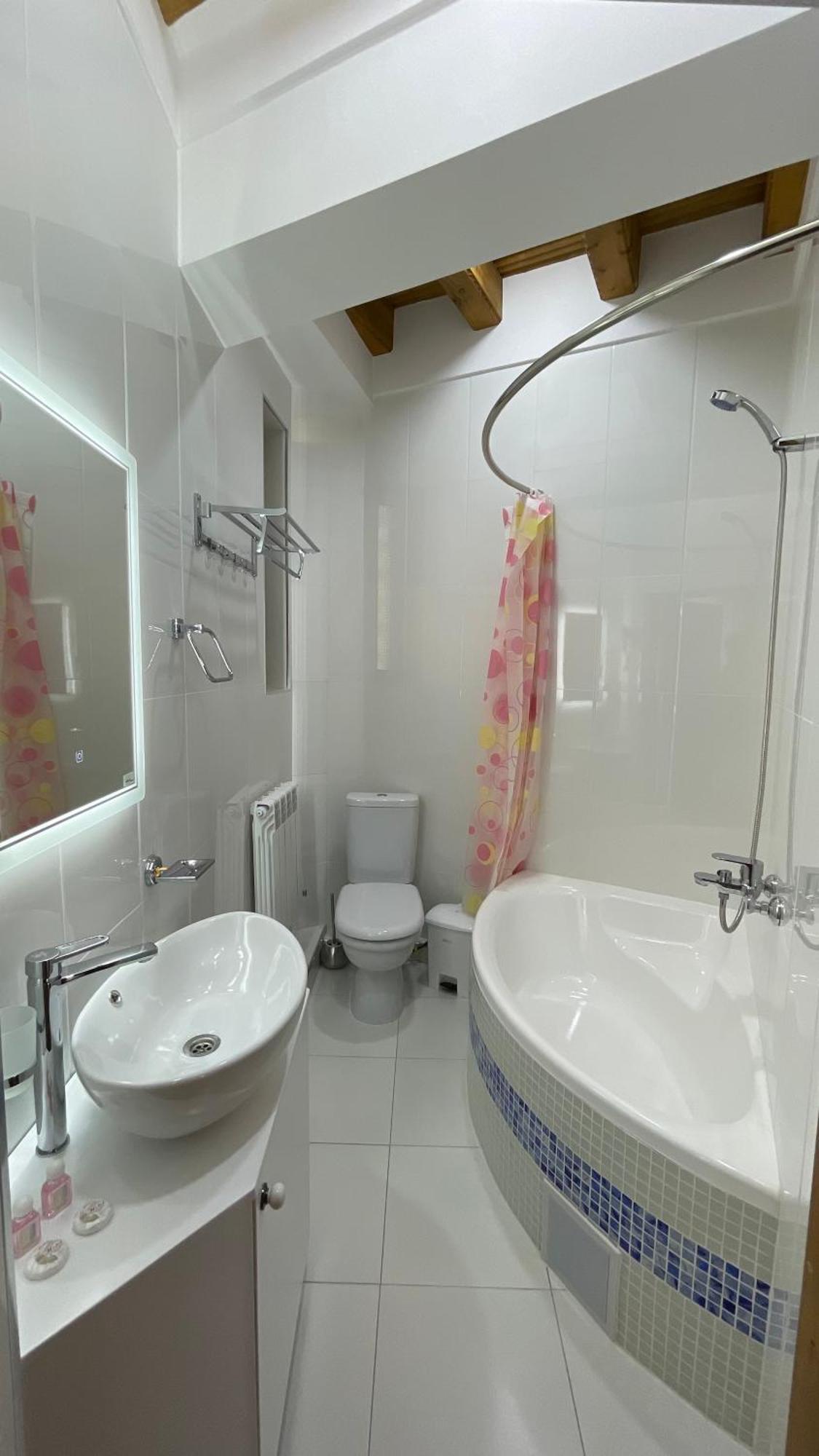 Mahbubakhon Guest House In Old City Bukhara Bagian luar foto