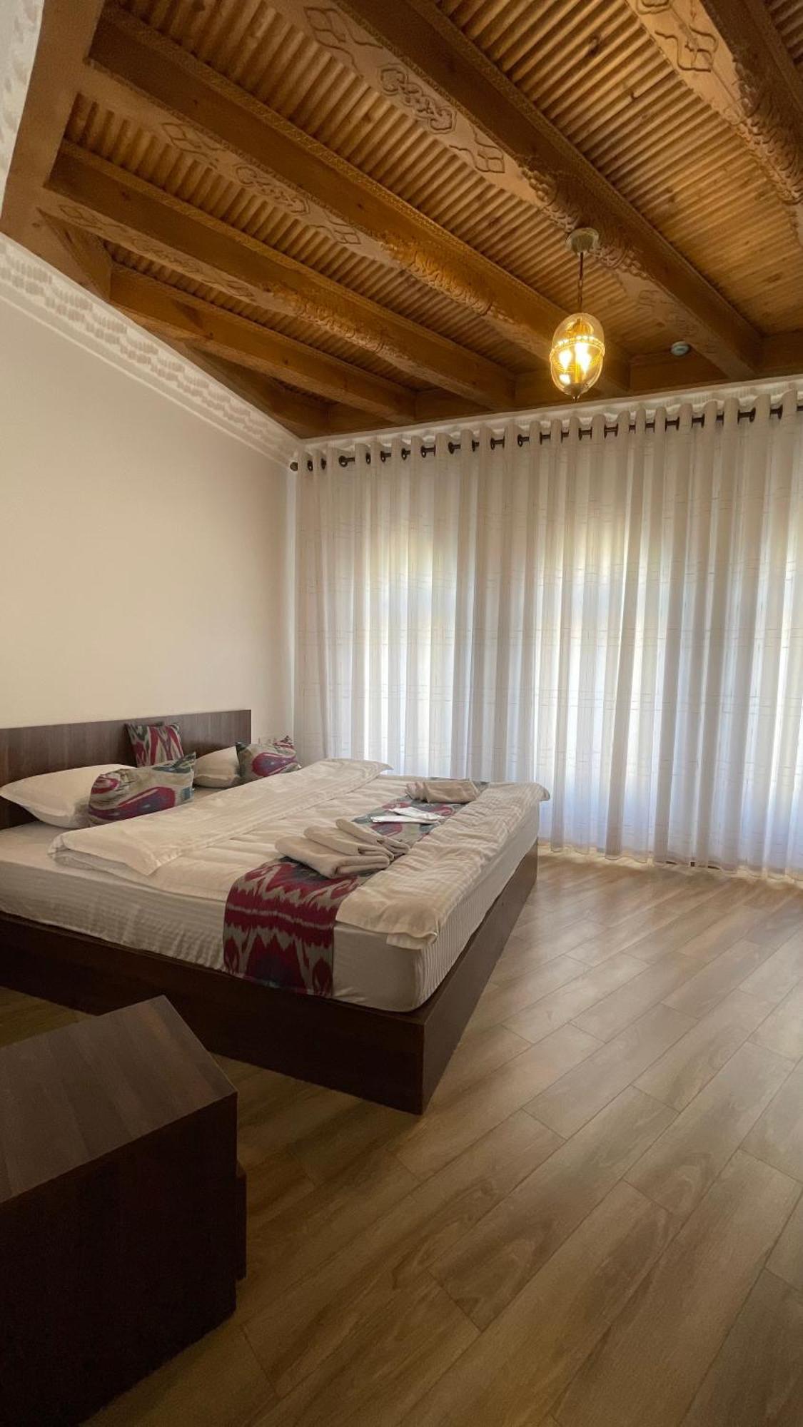 Mahbubakhon Guest House In Old City Bukhara Bagian luar foto