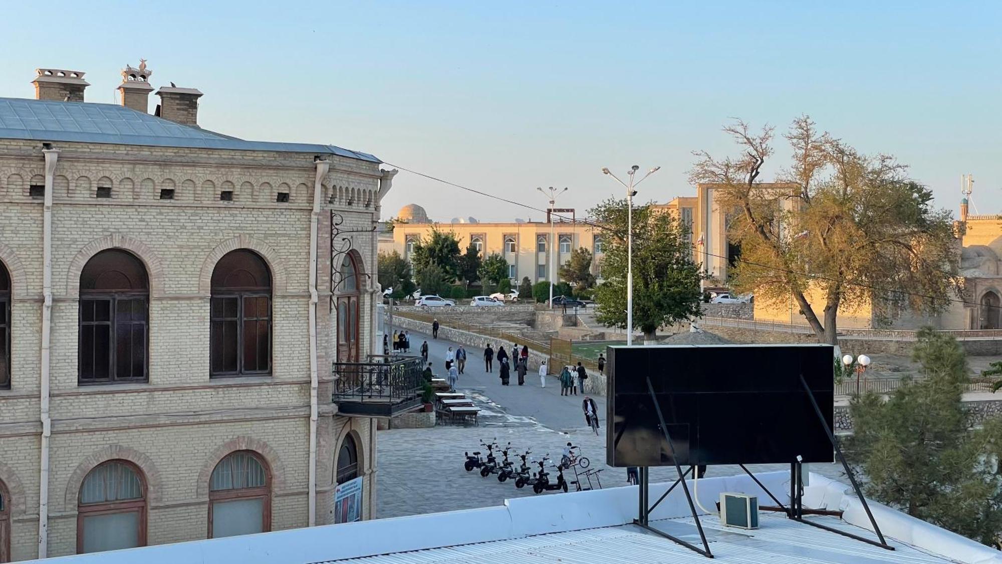 Mahbubakhon Guest House In Old City Bukhara Bagian luar foto