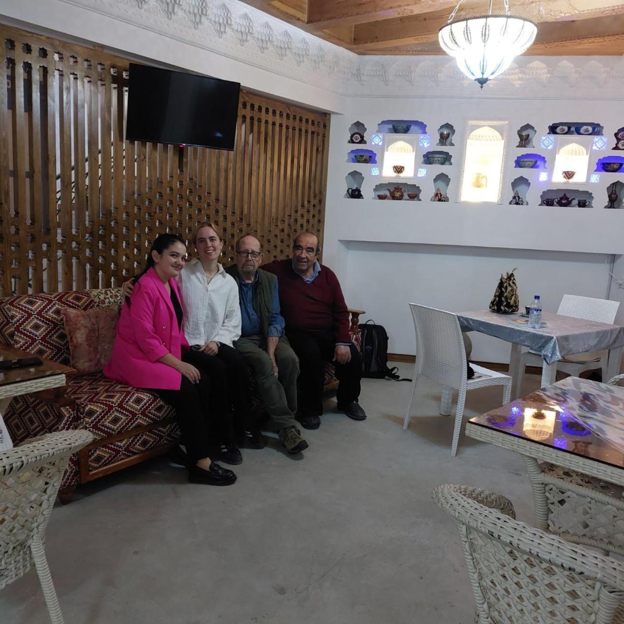Mahbubakhon Guest House In Old City Bukhara Bagian luar foto